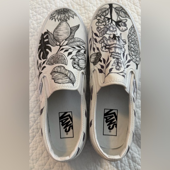 Vans Black/WhiteSlip-On, Custom Hand Drawn Design botanical theme, W Sz 9.5, M 8 - Picture 3 of 13